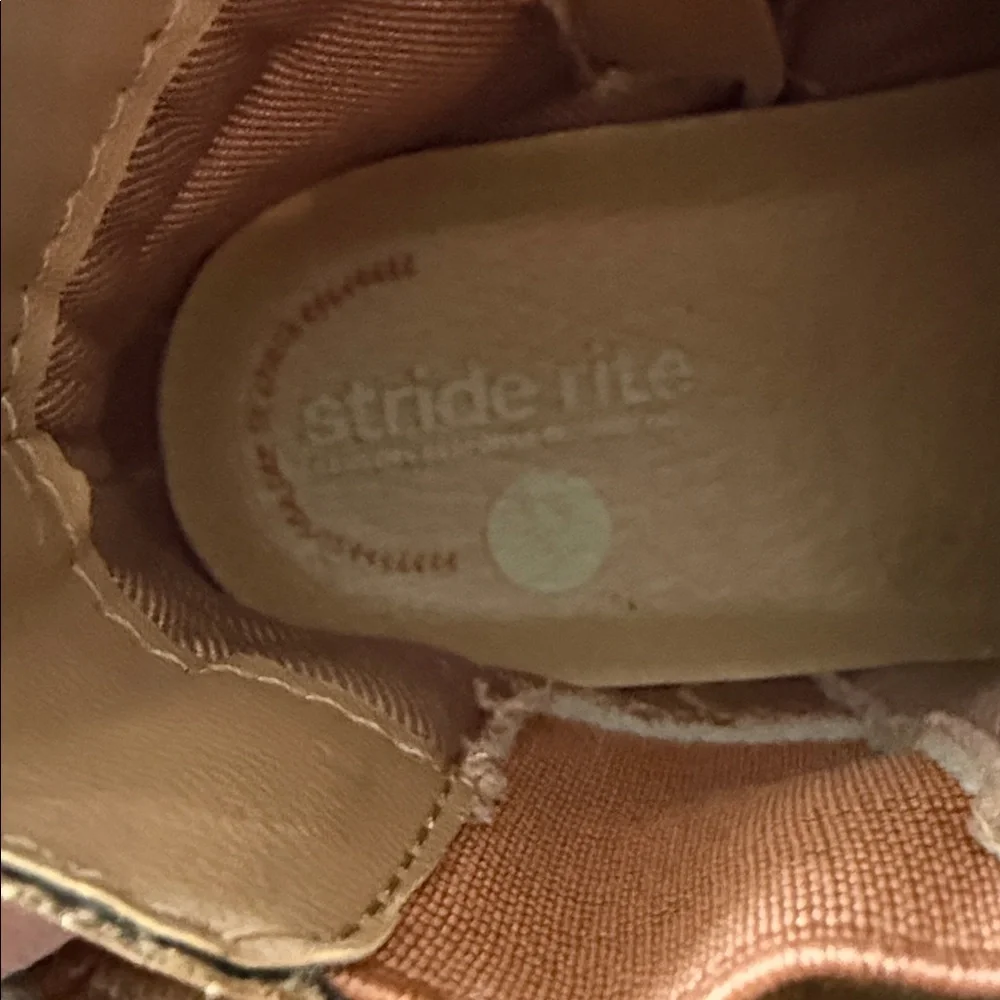 Stride rite SRT Agnes brown boots 8M zip side mild scratches need shoe shine